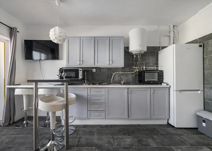 Rocha 2 بورتيماو